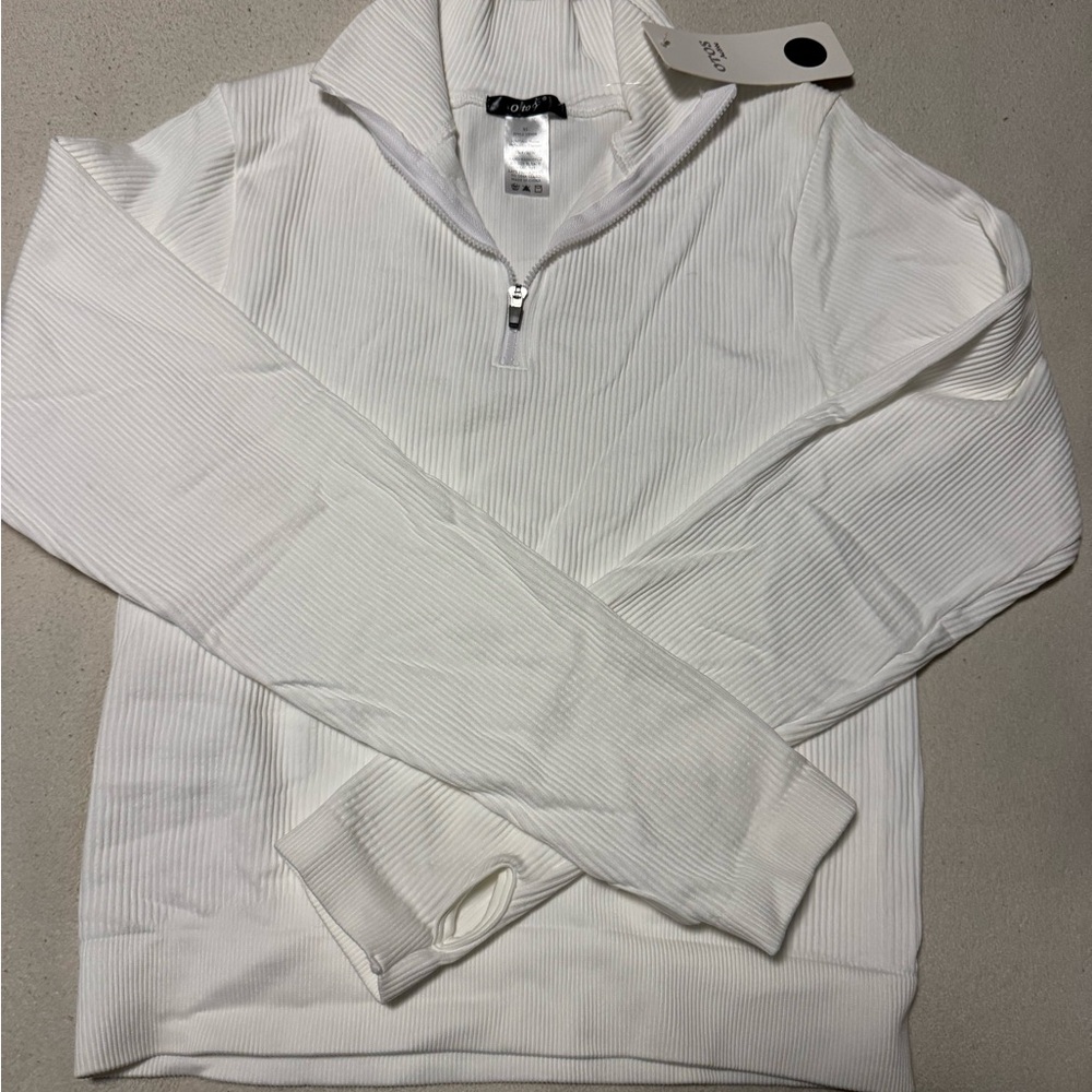 Cozy White Zip-Up Sweatshirt